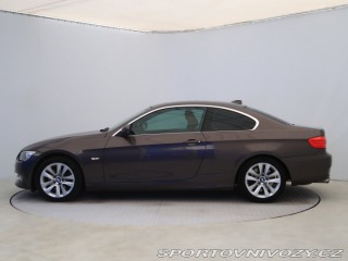 BMW 3 330 i xDrive 2011
