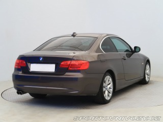 BMW 3 330 i xDrive 2011