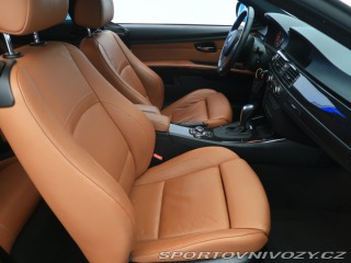 BMW 3 330 i xDrive 2011