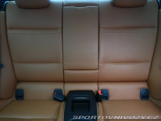BMW 3 330 i xDrive 2011