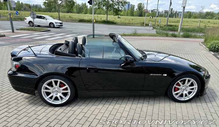 Honda S2000 TOP (jen 22,6tis. km) 2007
