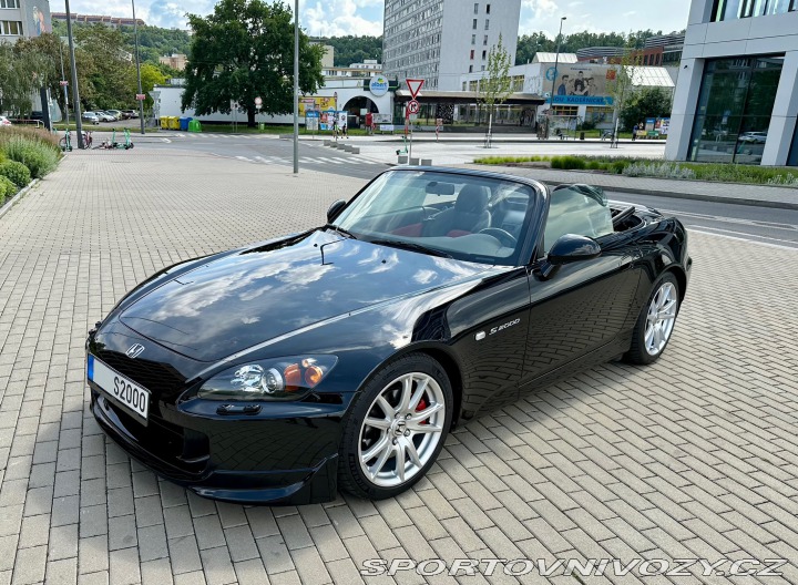Honda S2000 TOP (jen 22,6tis. km) 2007