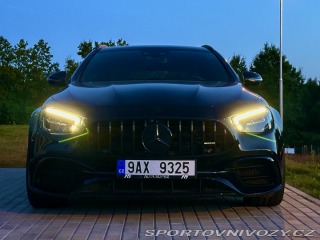 Mercedes-Benz E  2022