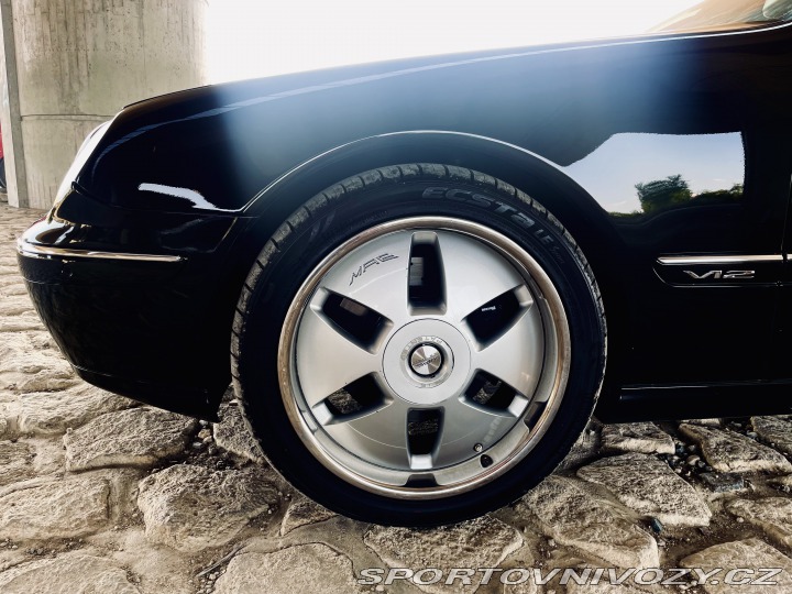 Mercedes-Benz CL Cl600 5.8 V12 - MAE Kola 2000