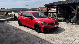 Volkswagen Golf R Performance