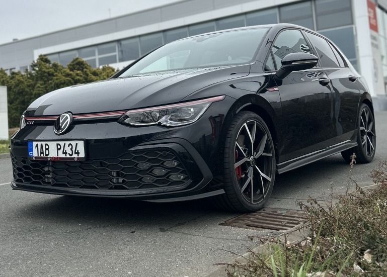 Volkswagen Golf GTI