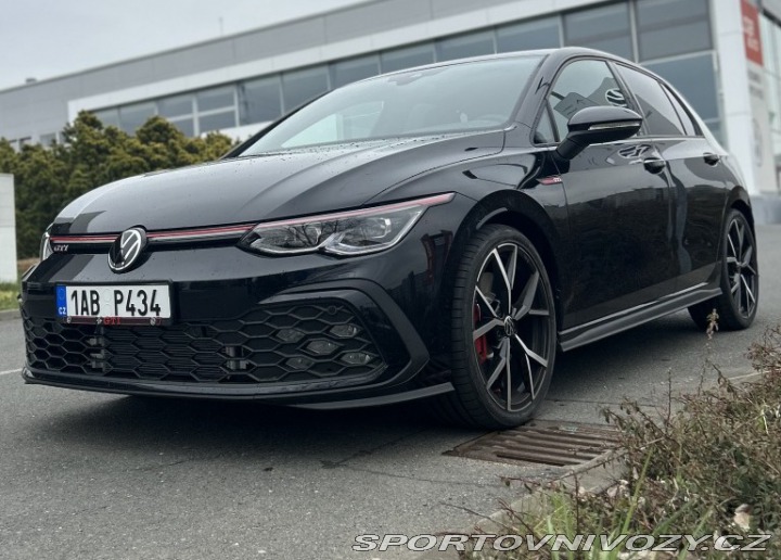 Volkswagen Golf GTI 2024