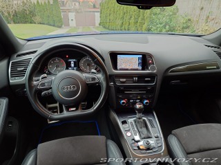 Audi SQ5 2015