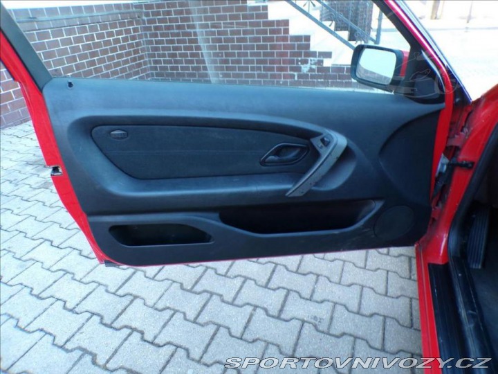 BMW 3 1,8 316i,KLIMATIZACE 2002