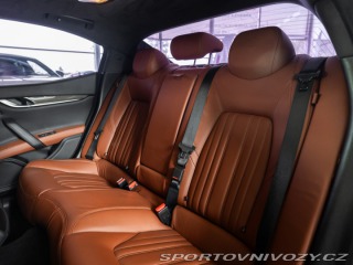 Maserati Ghibli 2015
