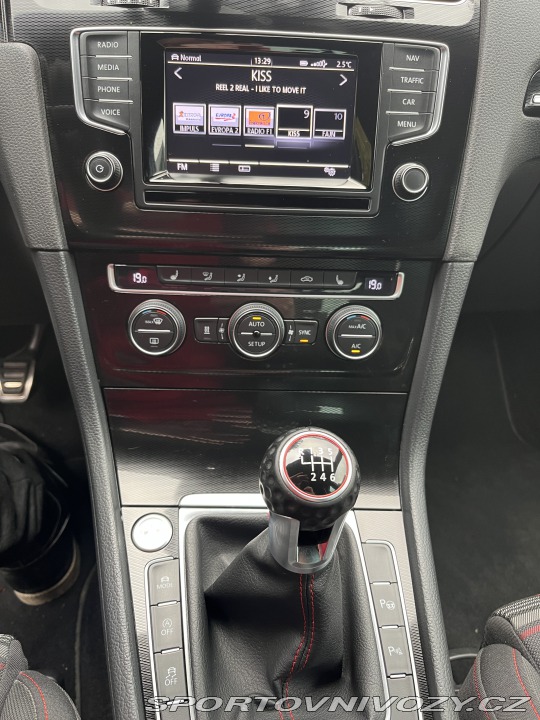Volkswagen Golf GTI Performance 2014
