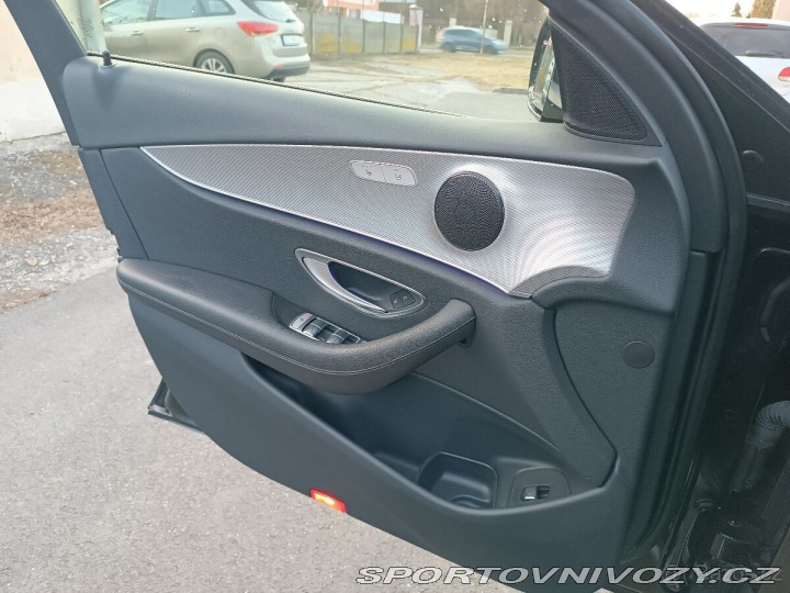 Mercedes-Benz E E 300 de 2019