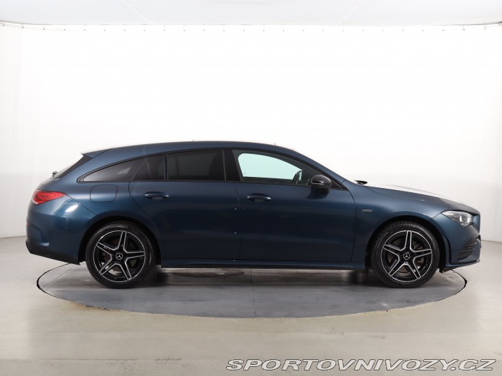Mercedes-Benz CLA Progressive 250e 2022