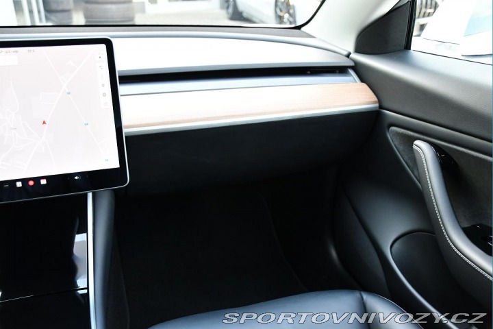 Tesla Model 3 LONG RANGE DUAL MOTOR TAŽ 2020