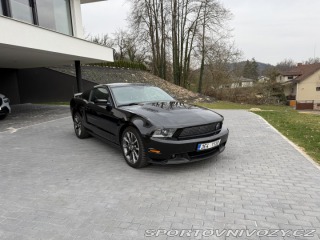 Ford Mustang GT/CS 2011