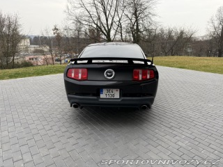 Ford Mustang GT/CS 2011