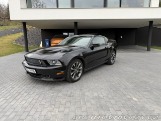 Ford Mustang GT/CS 2011