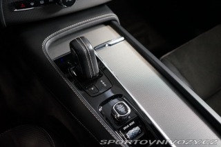 Volvo Ostatní modely XC90 T8 AWD Recharge R-Design 2020
