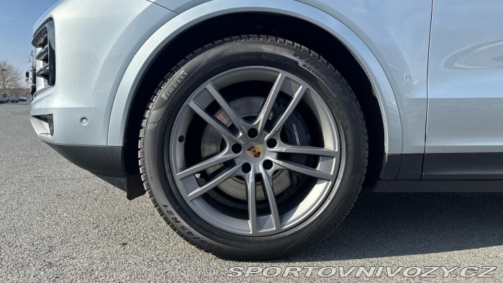 Porsche Cayenne E-Hybrid 2024