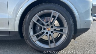 Porsche Cayenne E-Hybrid 2024