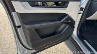 Porsche Cayenne E-Hybrid 2024