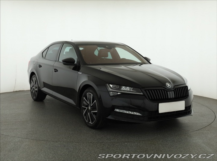 Škoda Superb Sportline 2.0 TSI 2023