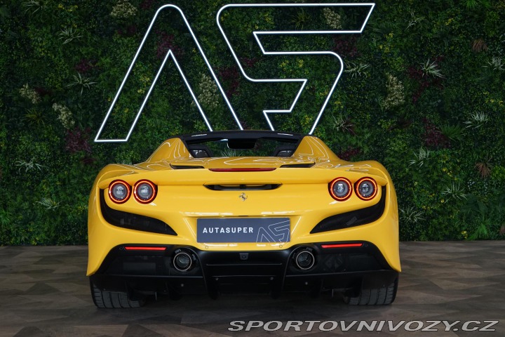 Ferrari F8 Spider LIFT LED ACC P-Dis 2023
