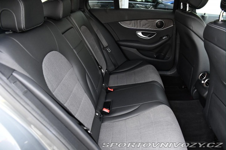 Mercedes-Benz C 300de ACC TAŽNÉ LED CARPL 2020