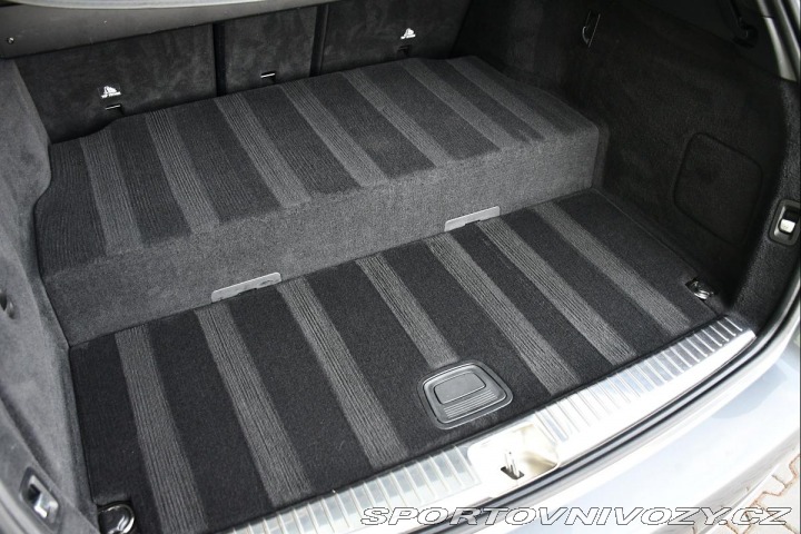 Mercedes-Benz C 300de ACC TAŽNÉ LED CARPL 2020