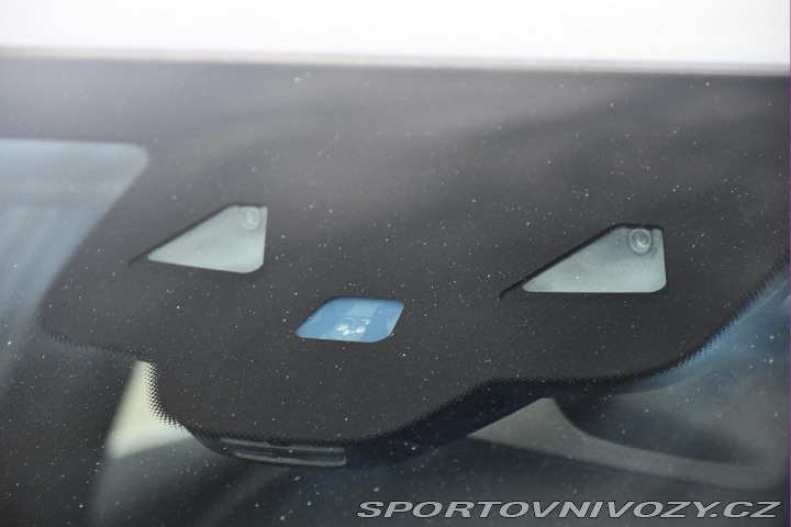 Mercedes-Benz C 300de ACC TAŽNÉ LED CARPL 2020