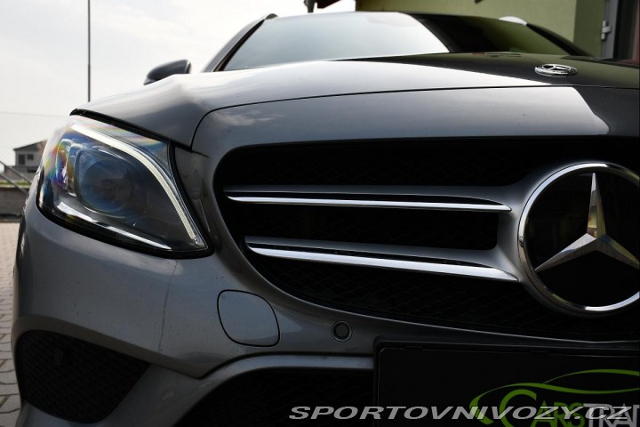 Mercedes-Benz C 300de ACC TAŽNÉ LED CARPL 2020
