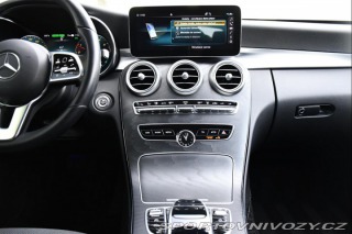 Mercedes-Benz C 300de ACC TAŽNÉ LED CARPL 2020