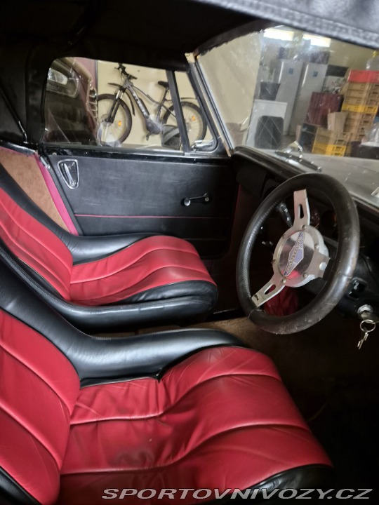 Ostatní značky Ostatní modely PANTHER LIMA SPORTS 1975