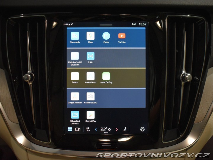 Volvo V60 2,0 T6 AWD Plus Dark 2025