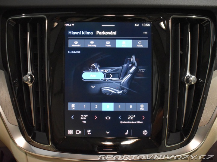 Volvo V60 2,0 T6 AWD Plus Dark 2025