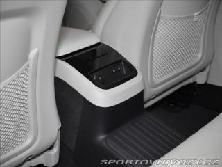 Volvo V60 2,0 T6 AWD Plus Dark 2025