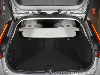 Volvo V60 2,0 T6 AWD Plus Dark 2025