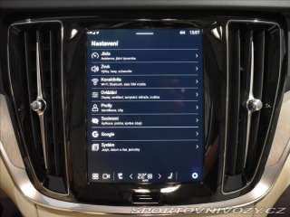 Volvo V60 2,0 T6 AWD Plus Dark 2025