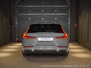 Volvo V60 2,0 T6 AWD Plus Dark 2025
