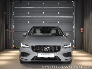 Volvo V60 2,0 T6 AWD Plus Dark 2025