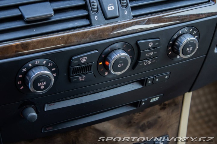 BMW 5 540 i A/T 2006