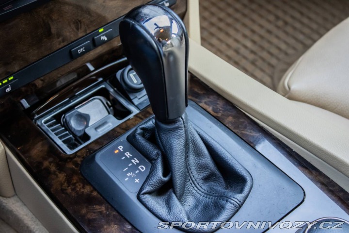 BMW 5 540 i A/T 2006