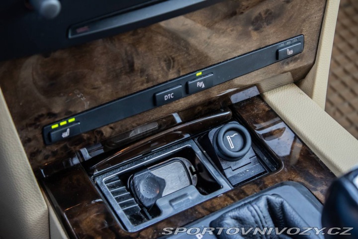 BMW 5 540 i A/T 2006
