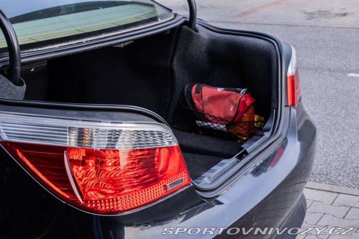 BMW 5 540 i A/T 2006