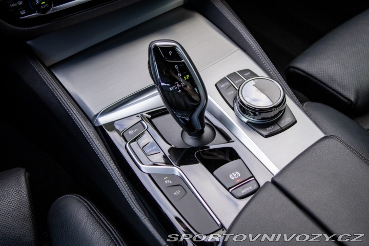 BMW 5 M550d xDrive A/T 2019