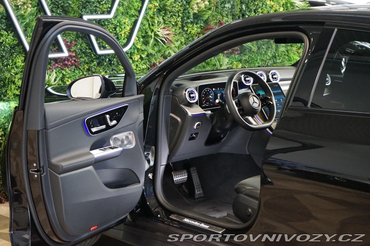 Mercedes-Benz Ostatní modely GLC 220d 4M Coupé AMG Pano Ne 2024