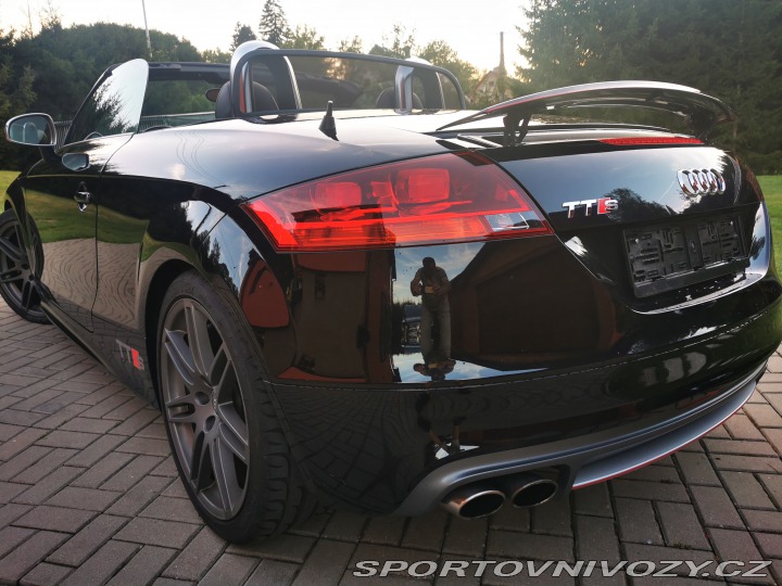 Audi TT TTS ROADSTER 2011