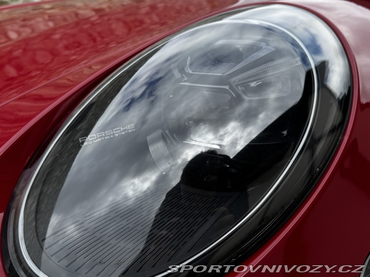 Porsche 911 Carrera 4 GTS 2023