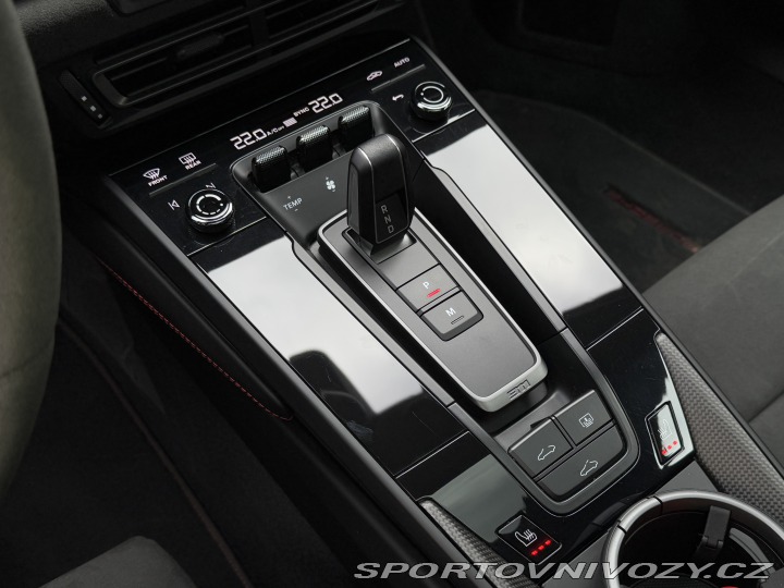 Porsche 911 Carrera 4 GTS 2023