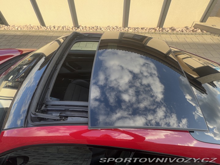 Porsche 911 Carrera 4 GTS 2023